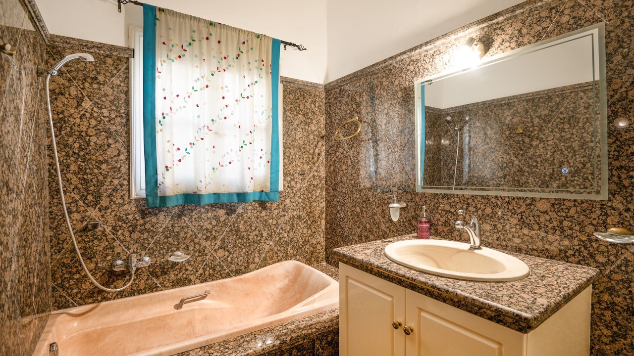 Photo of Bathroom in Nisaki