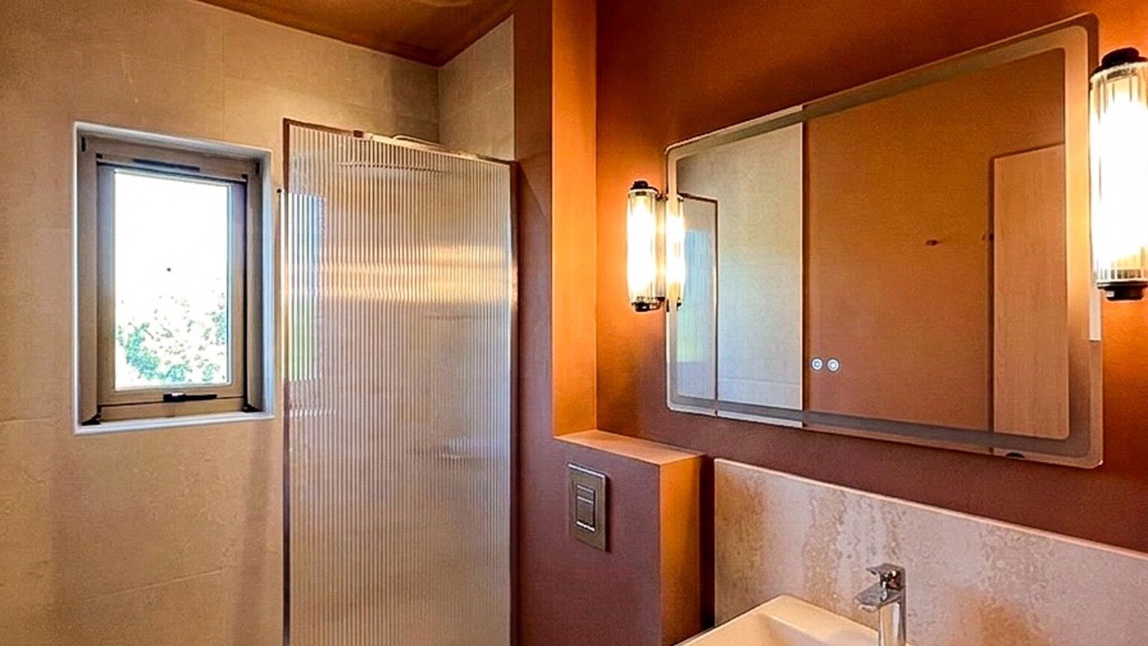Photo of Bathroom in Agios Stefanos Avliotes