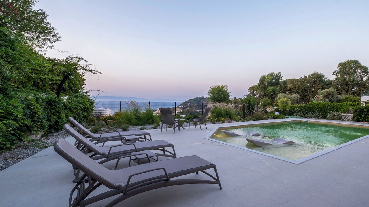Photo of Outdoor in Ixia