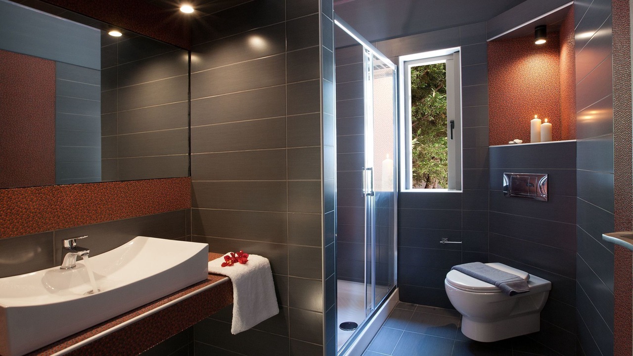 Photo of Bathroom in Perigiali