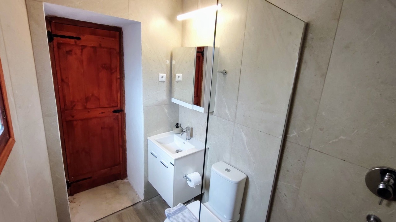 Photo of Bathroom in Mavrikiano