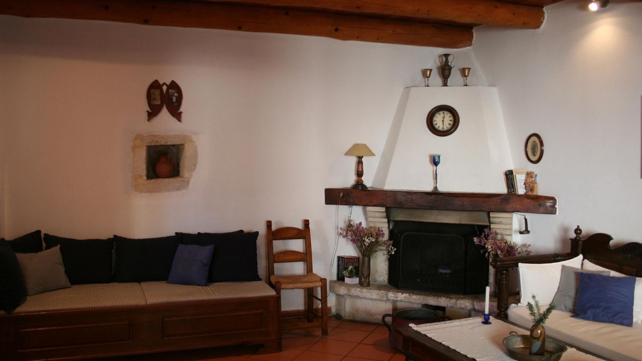 Photo of Livingroom in Douliana