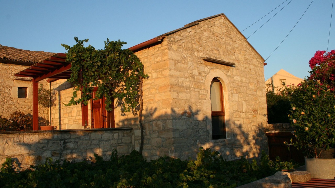 Photo of Others in Douliana