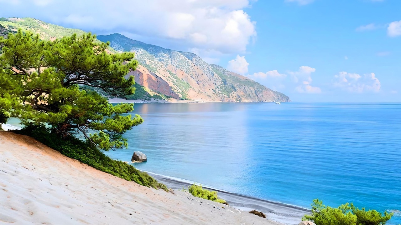 Photo of Others in Paralia Kourna