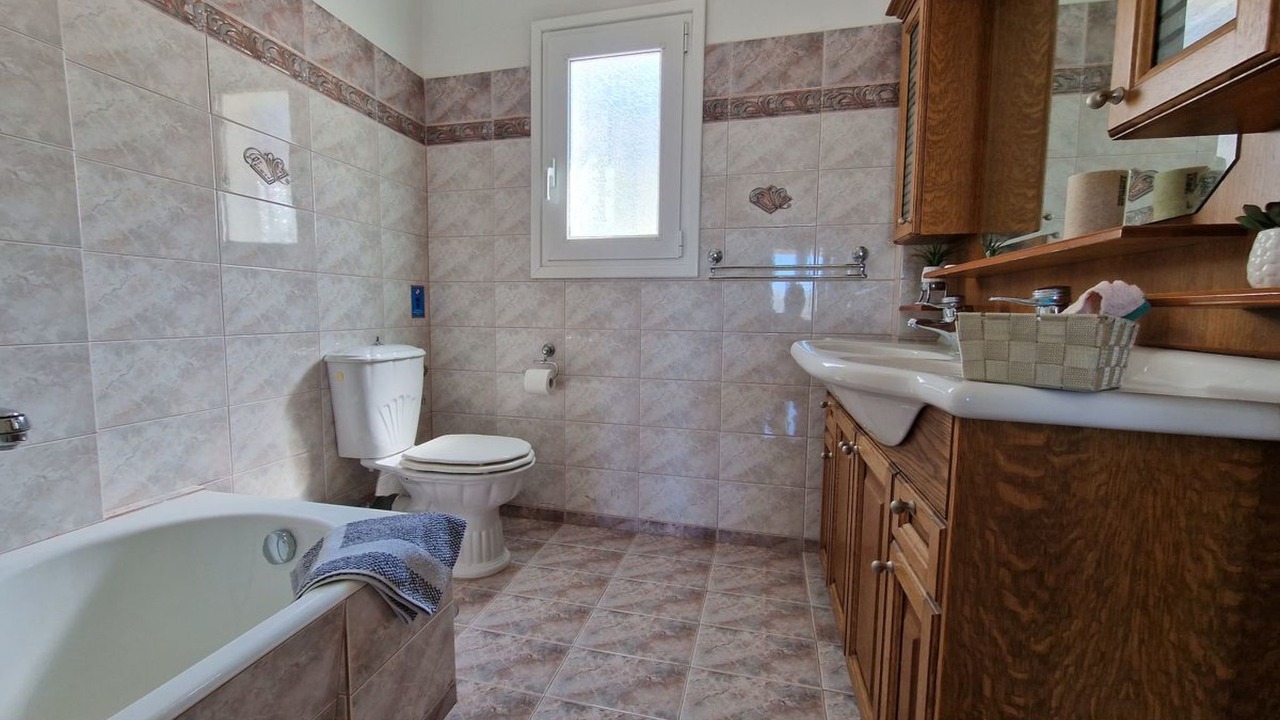Photo of Bathroom in Porto Rafti
