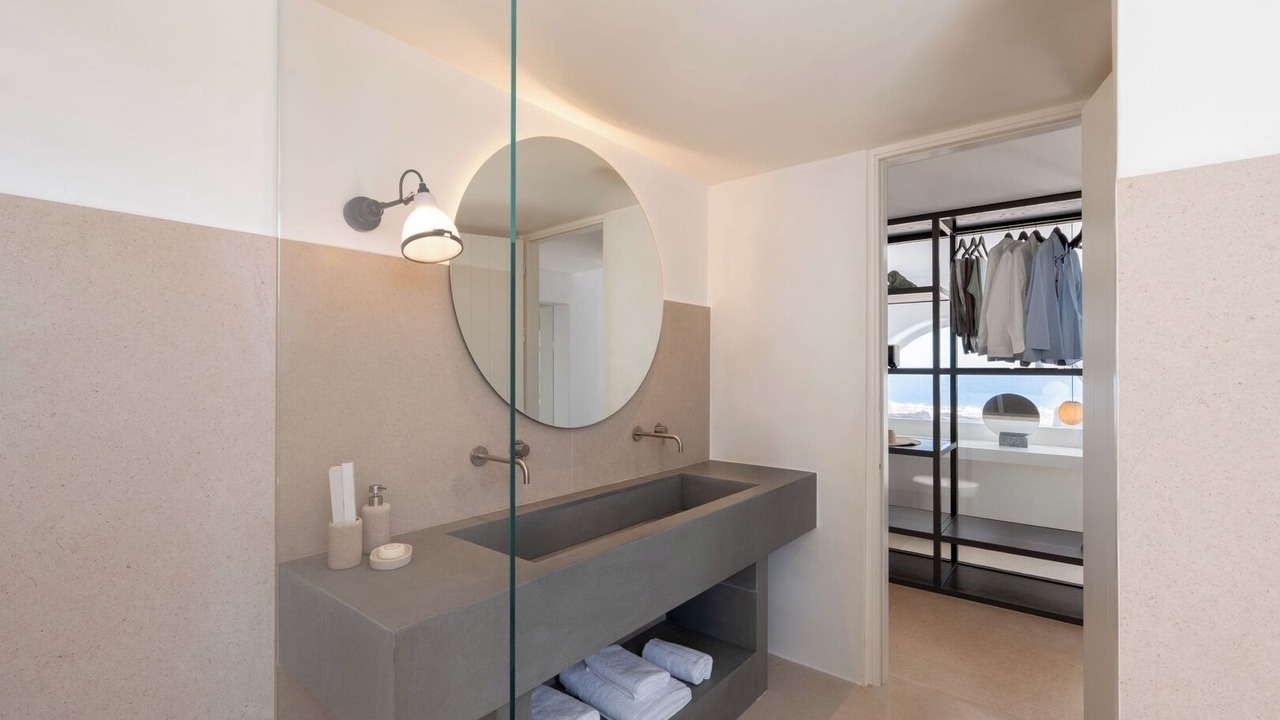 Photo of Bathroom in Oia