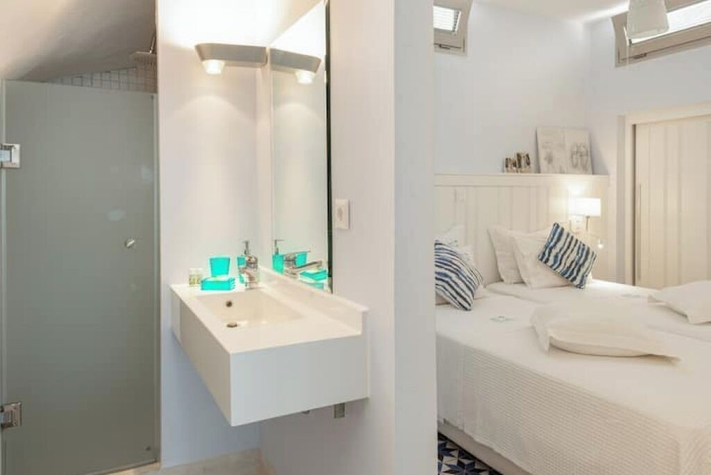 Photo of Bedroom in Elia Nikitis