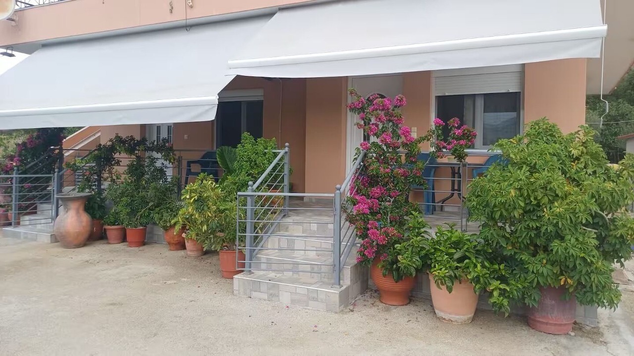 Photo of Outdoor in Souli