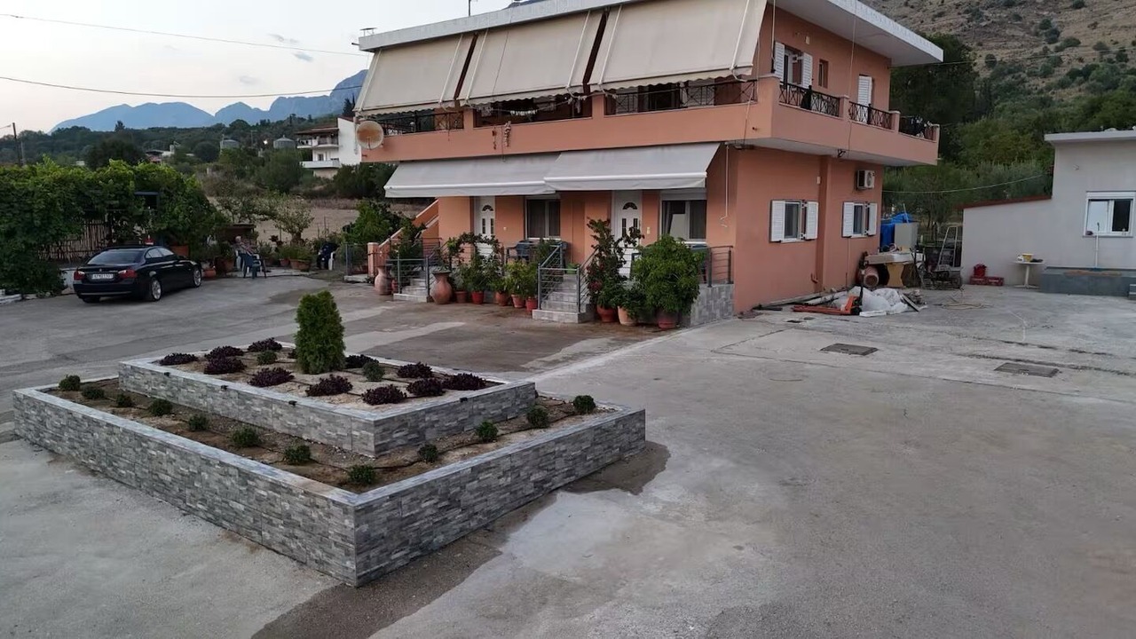 Photo of Outdoor in Souli
