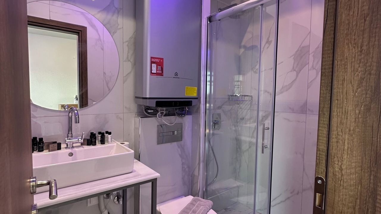 Photo of Bathroom in Korinos