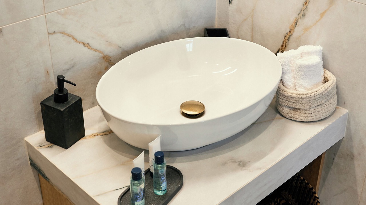 Photo of Bathroom in Paleopolis