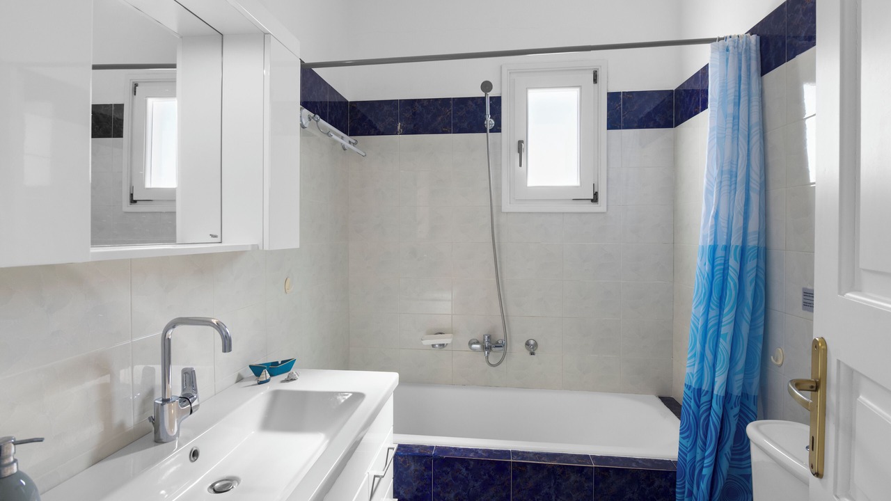 Photo of Bathroom in Piso Livadi