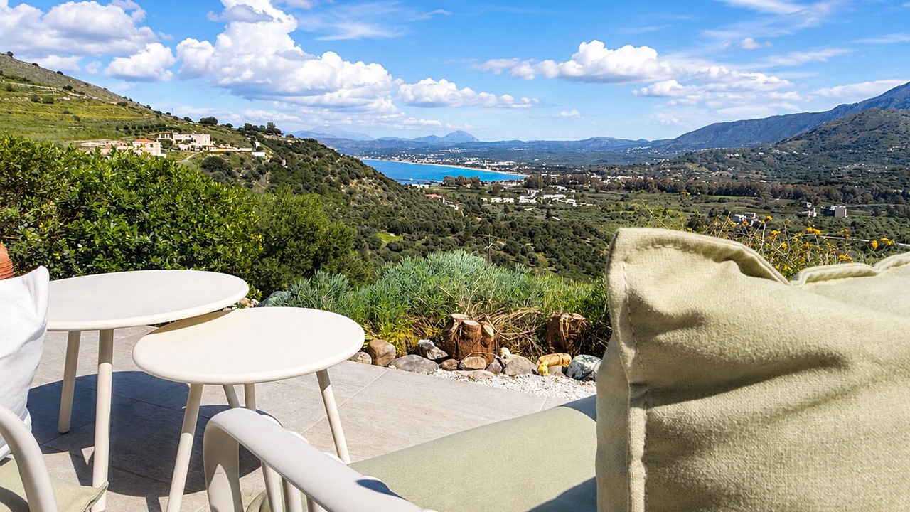 Photo of Outdoor in Exopoli
