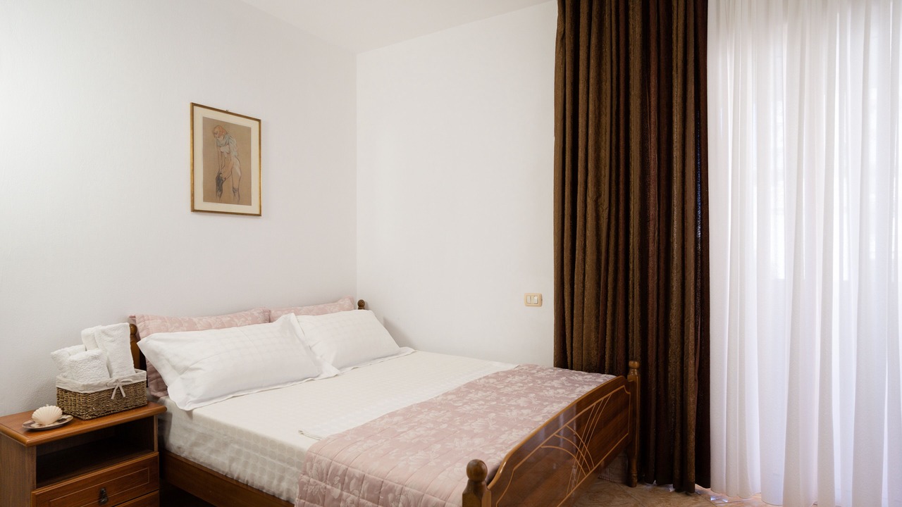 Photo of Bedroom in Durres