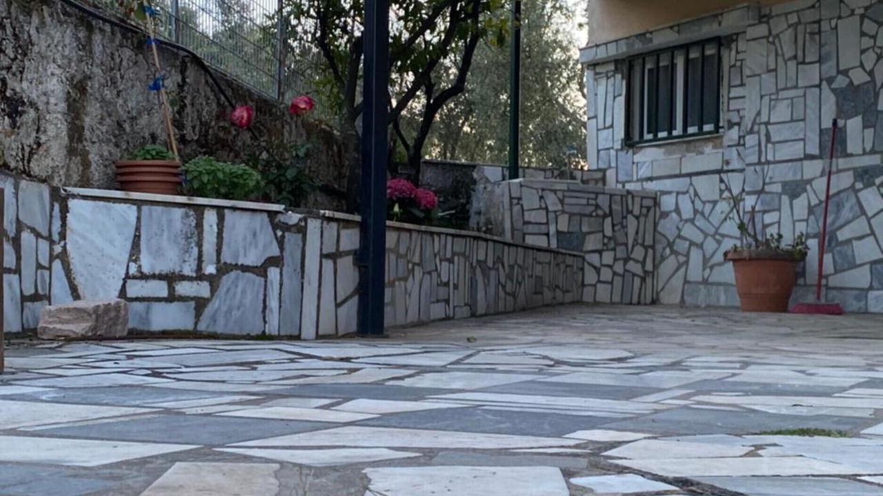 Photo of Outdoor in Peroulion