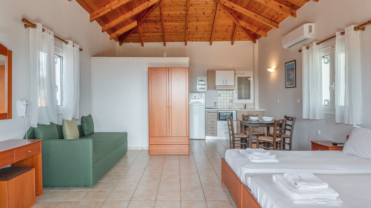 Photo of Bedroom in Foinikounta
