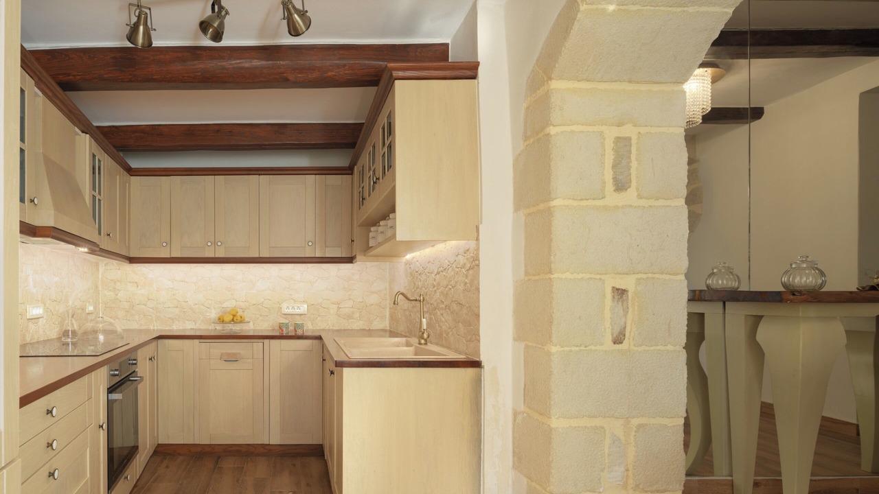 Photo of Kitchen in Embrosneros