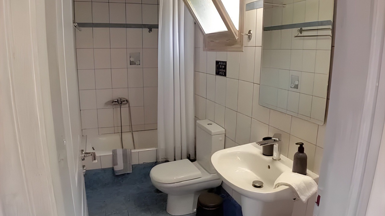 Photo of Bathroom in Foinikounta