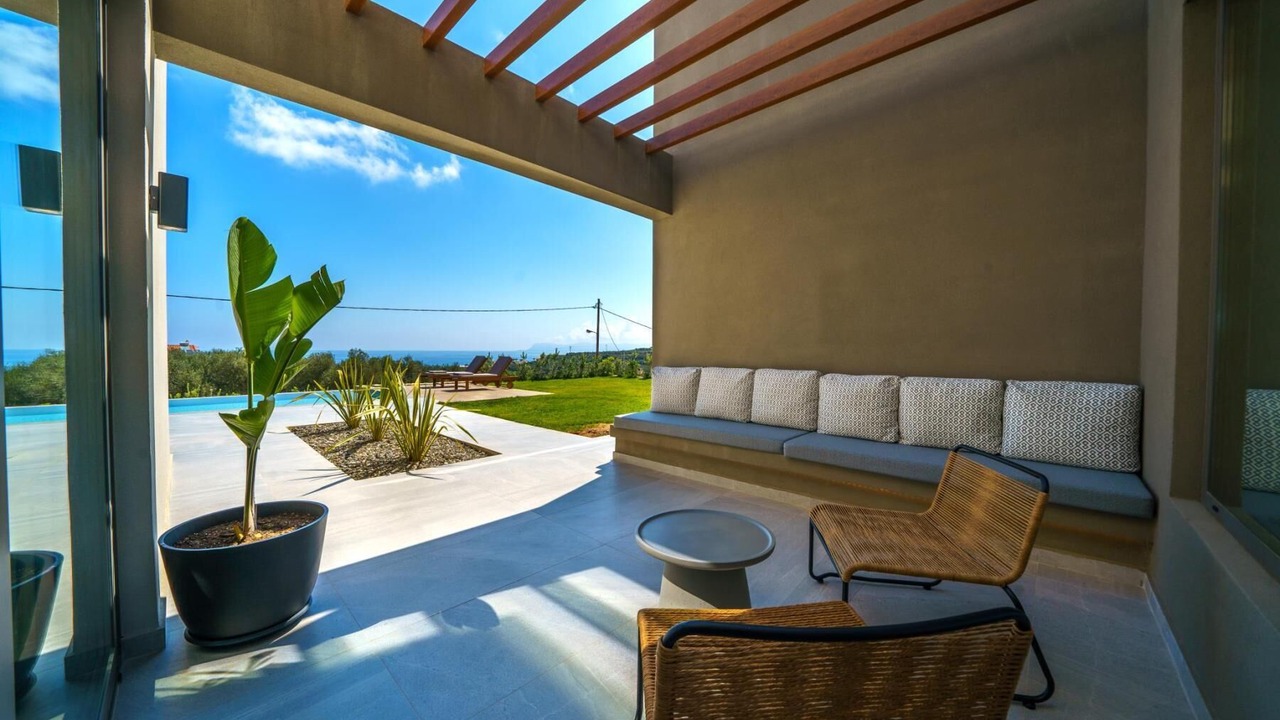 Photo of Patio Balcony in Kato Stalos