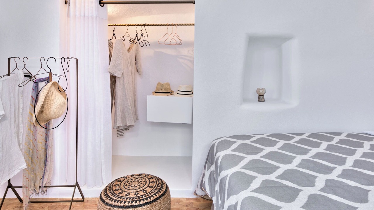 Photo of Bedroom in Oia