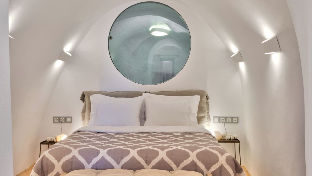 Photo of Bedroom in Oia