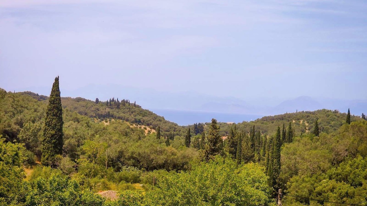 Photo of Others in Peroulion
