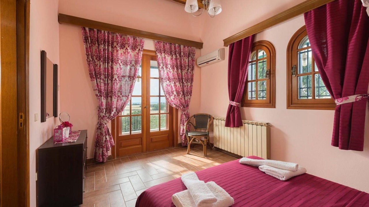Photo of Bedroom in Kamiros