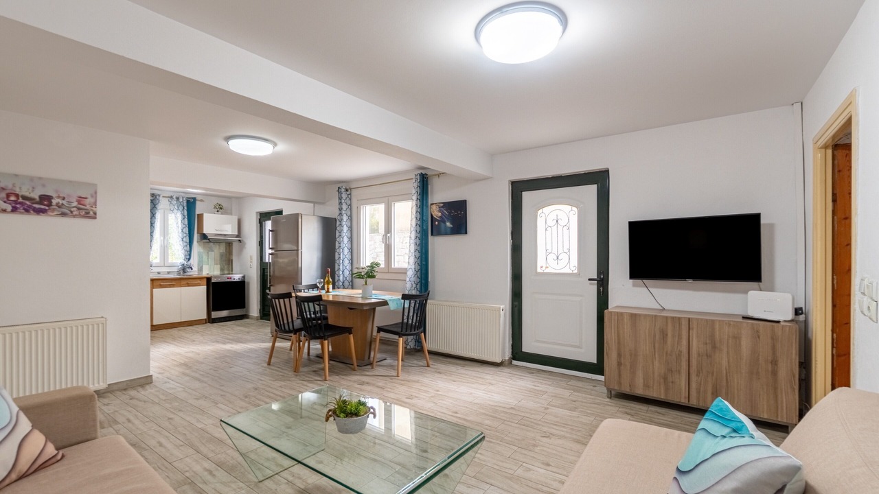 Photo of Livingroom in Vlachopoulatika