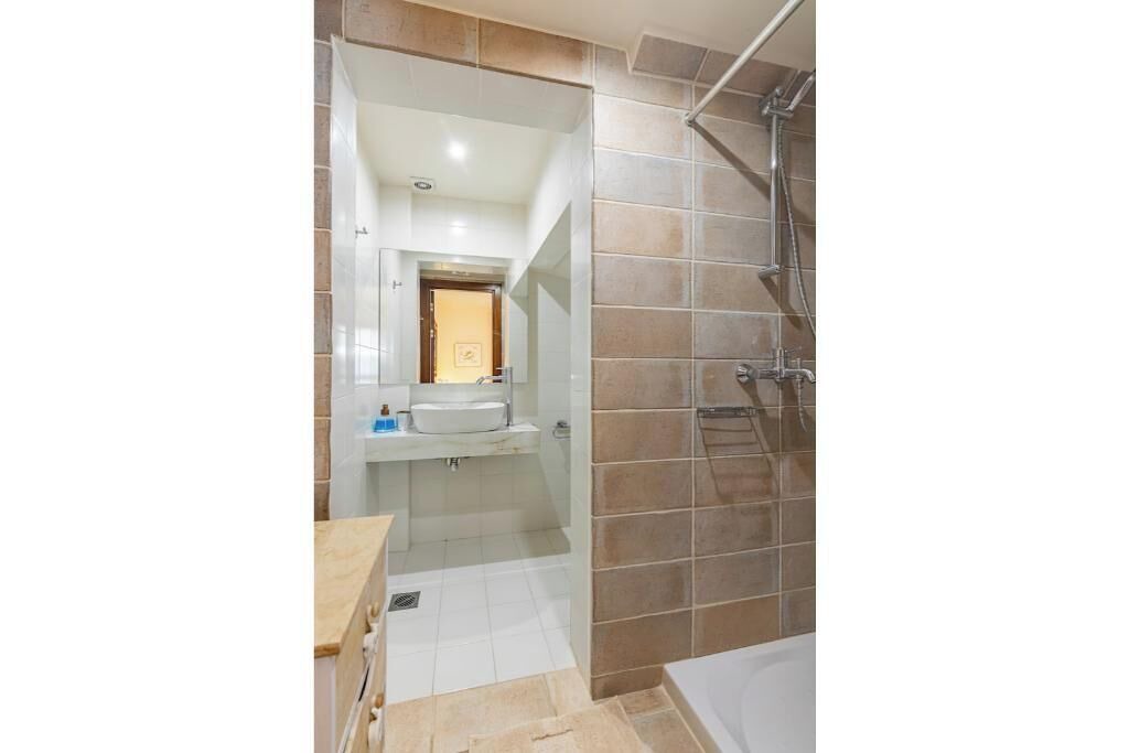 Photo of Bathroom in Rodhia