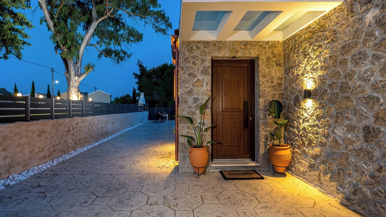 Photo of Outdoor in Afra