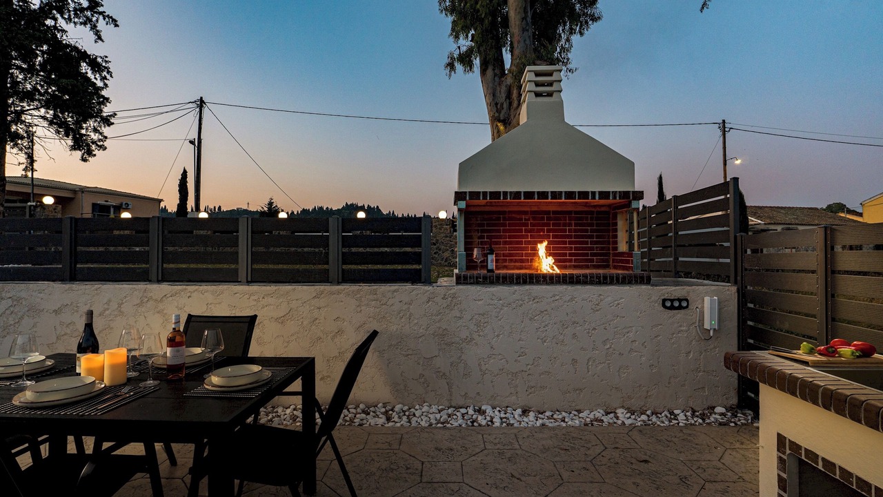 Photo of Outdoor in Afra