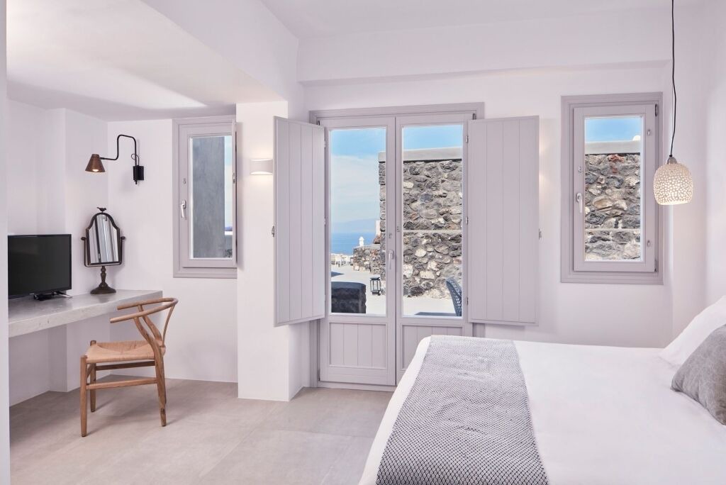 Photo of Bedroom in Oia