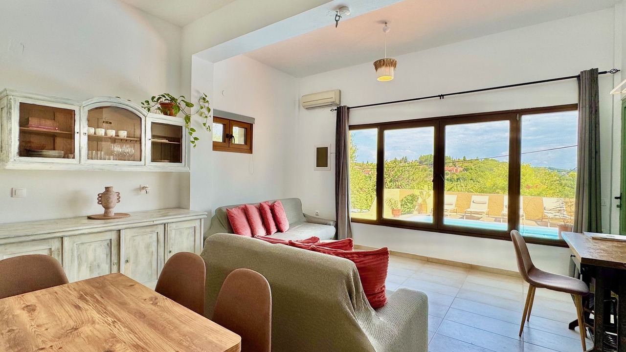 Photo of Livingroom in Afionas