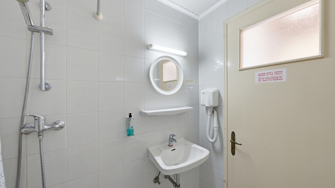 Photo of Bathroom in Apraos
