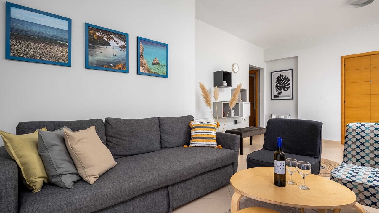 Photo of Livingroom in Petaloudes