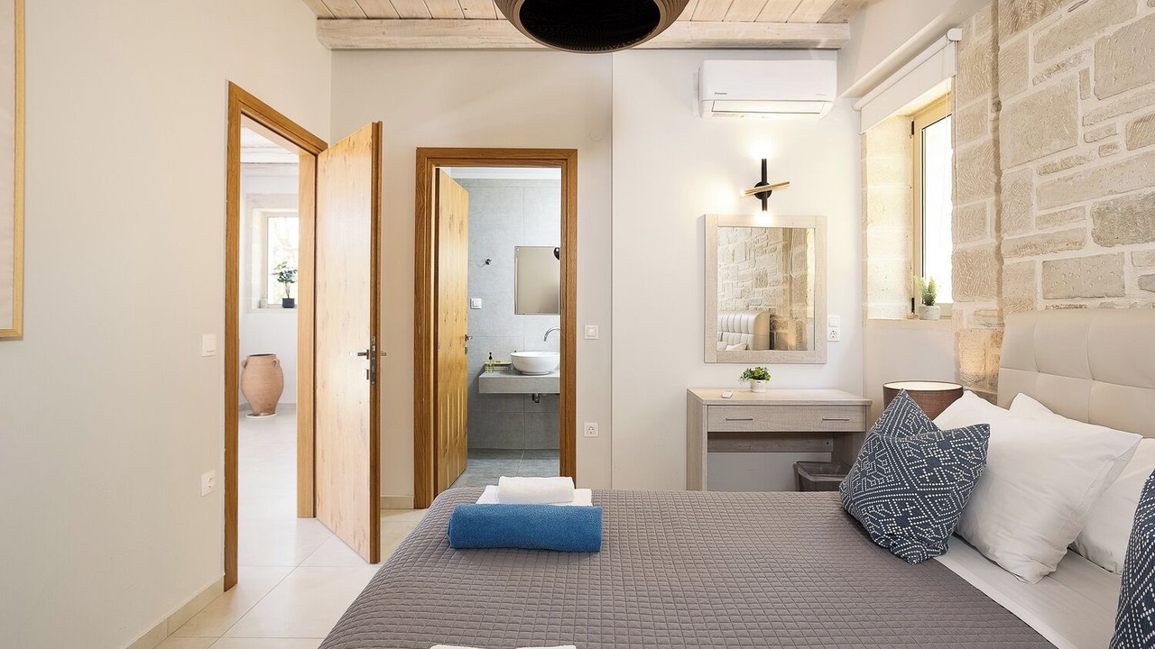 Photo of Bedroom in Limeniskos
