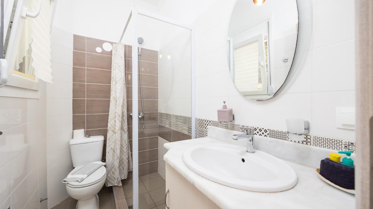 Photo of Bathroom in Barbati