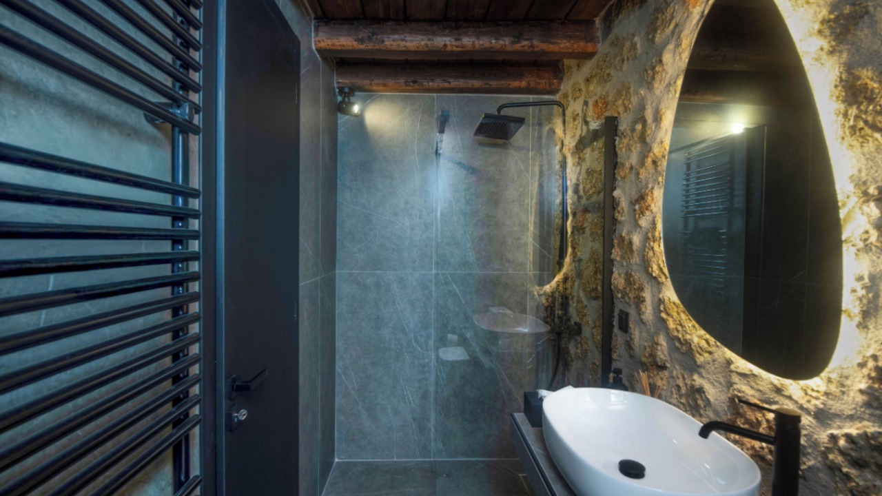 Photo of Bathroom in Mesaia Trikala