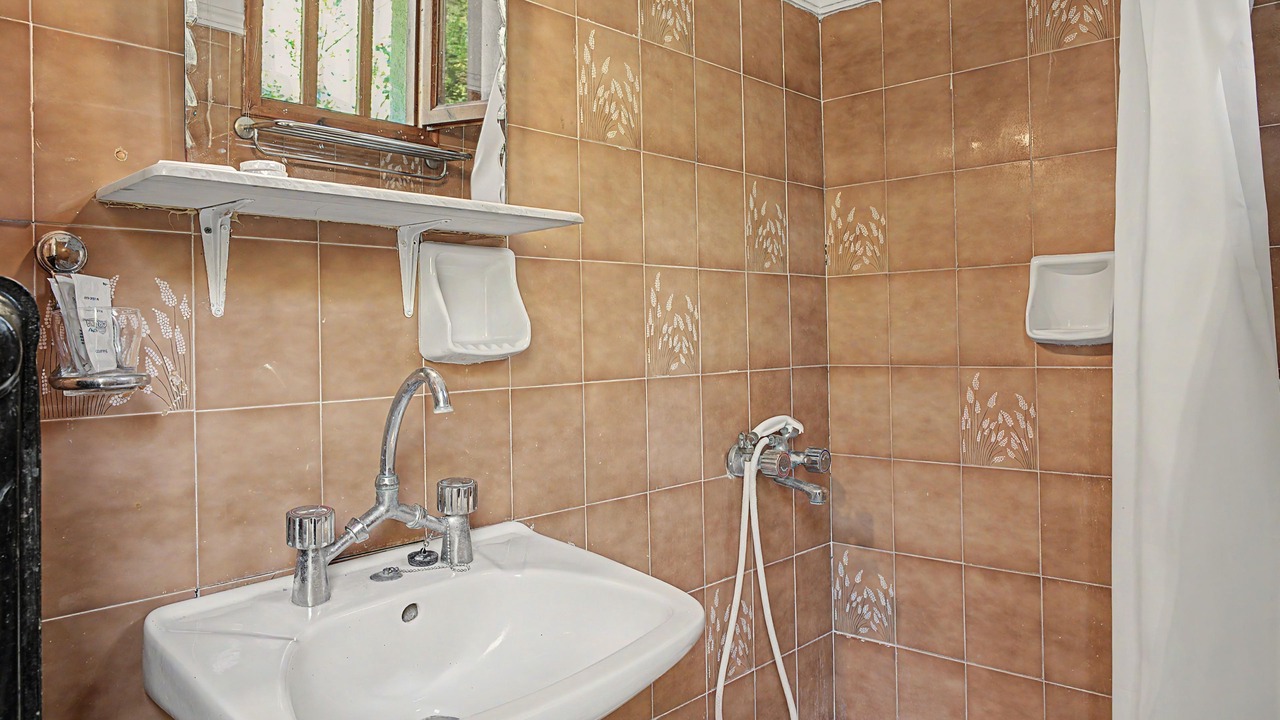 Photo of Bathroom in Psaropouli