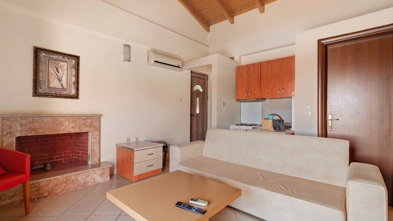 Photo of Livingroom in Marathias