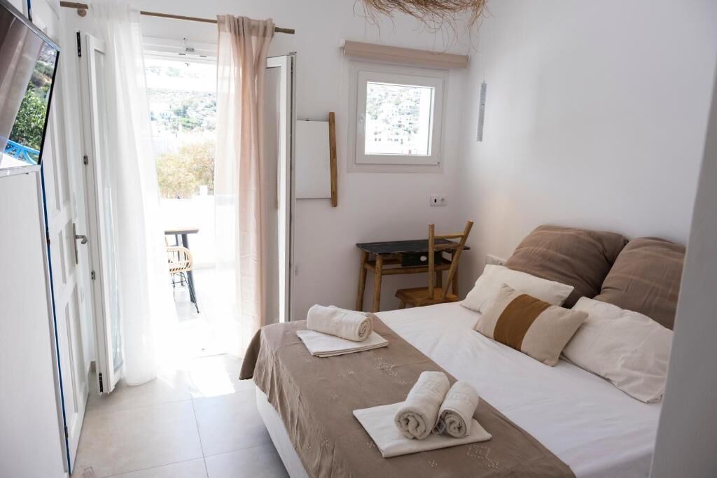 Photo of Bedroom in Kini