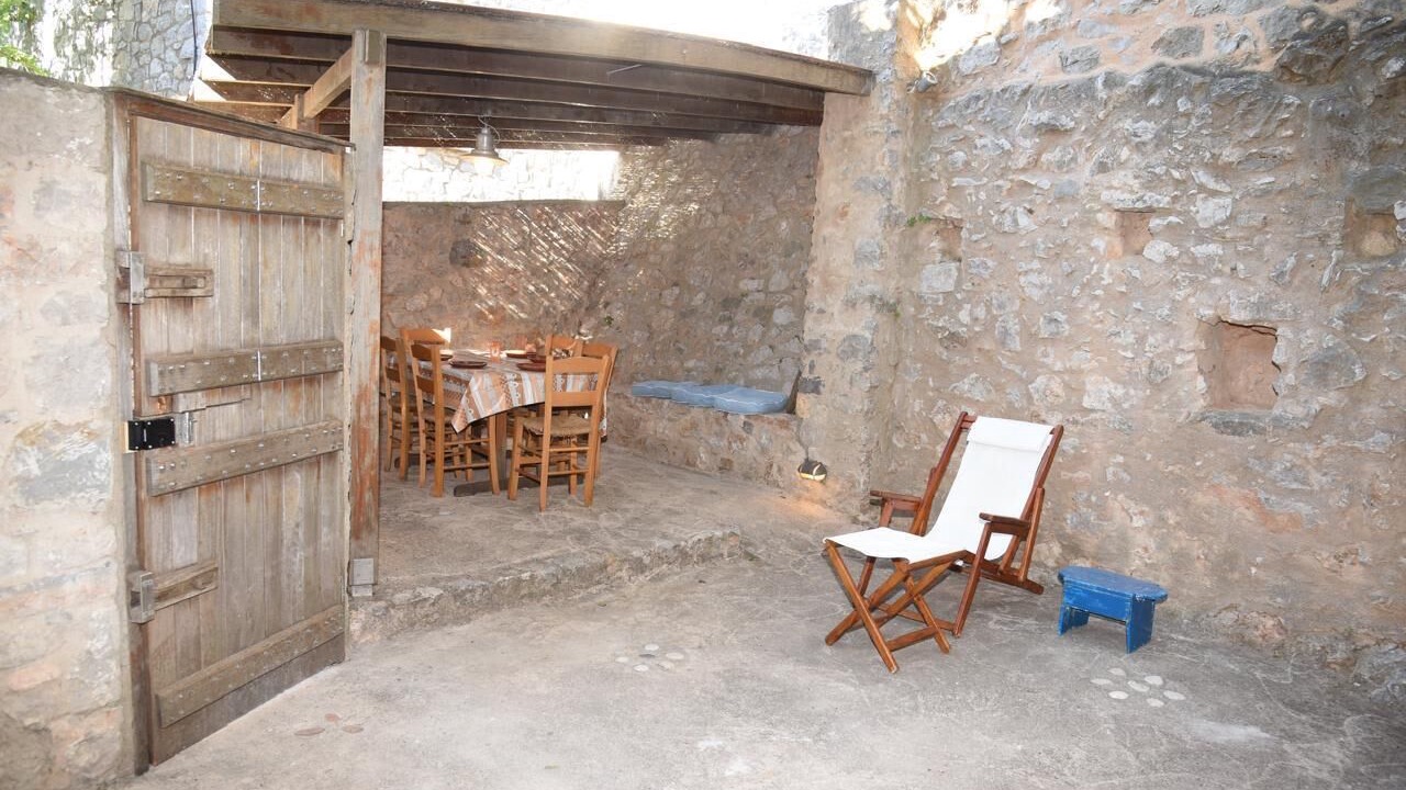 Photo of Outdoor in Avgonima