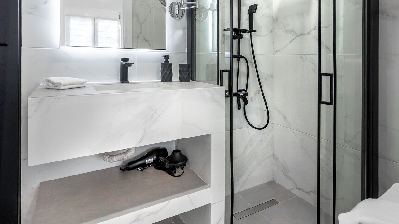 Photo of Bathroom in Varkiza