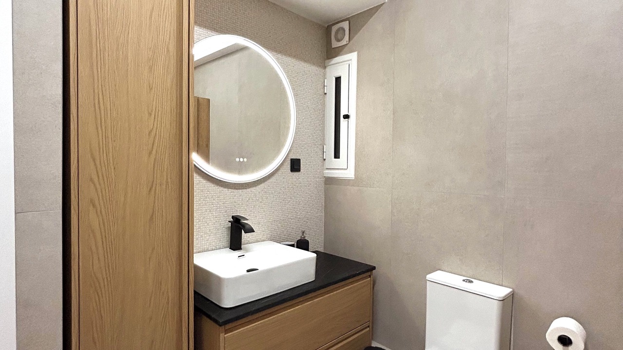 Photo of Bathroom in Pasalimani