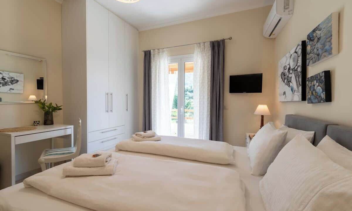 Photo of Bedroom in Vatos