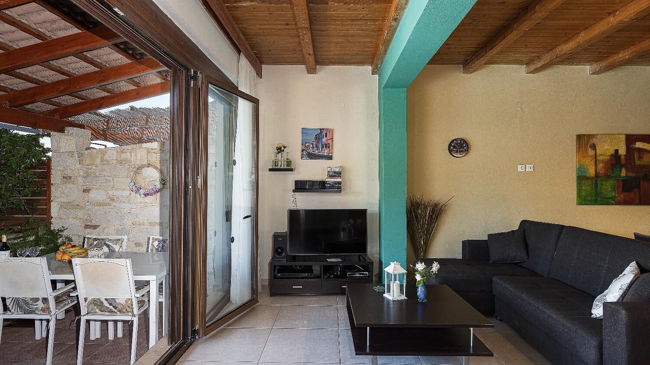 Photo of Livingroom in Platanias Town