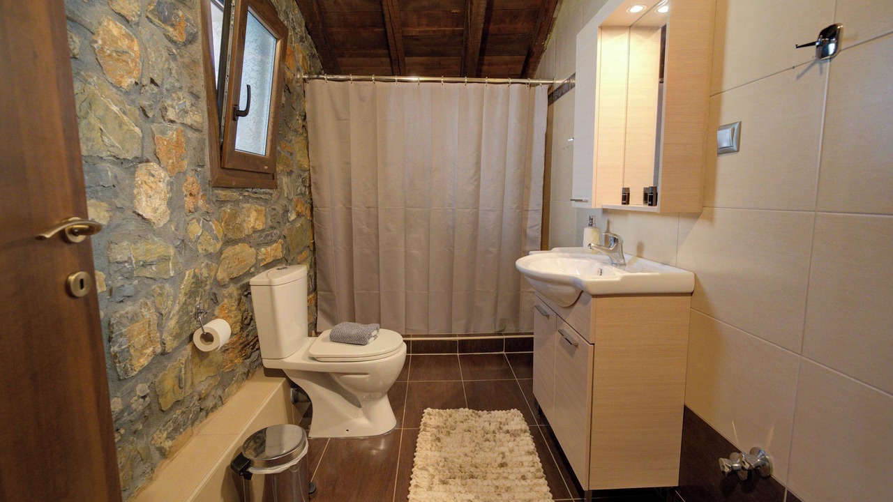 Photo of Bathroom in Naousa