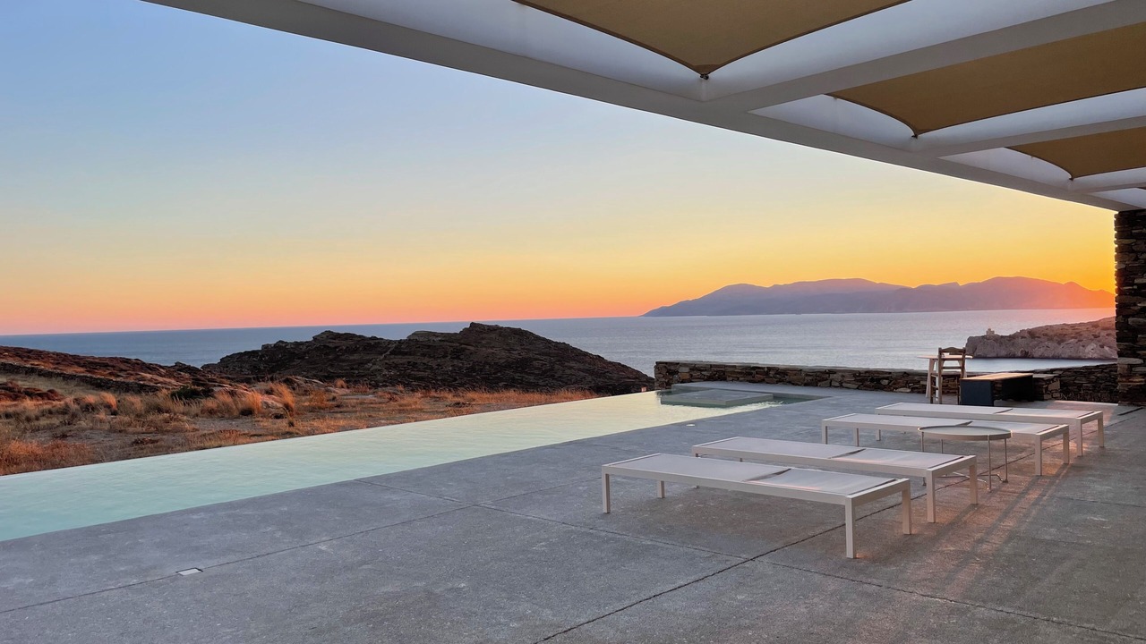 Photo of Patio Balcony in Ios