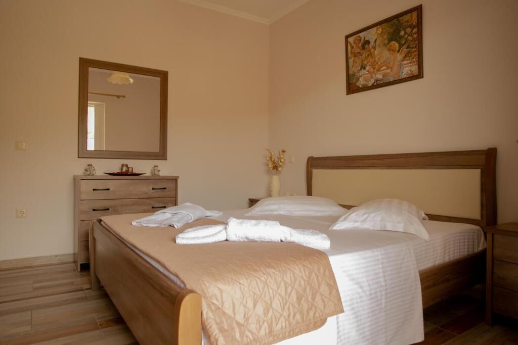 Photo of Bedroom in Apolpaina