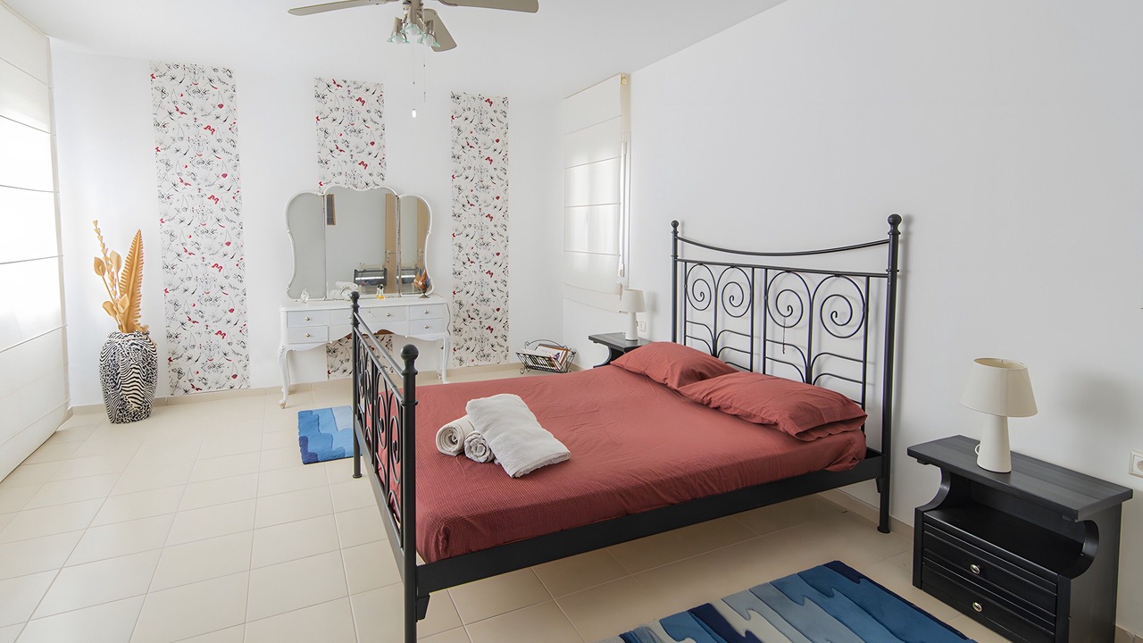 Photo of Bedroom in Aigio